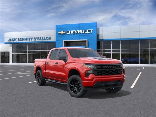2026 Chevrolet Silverado 1500 Custom Crew Cab 4WD