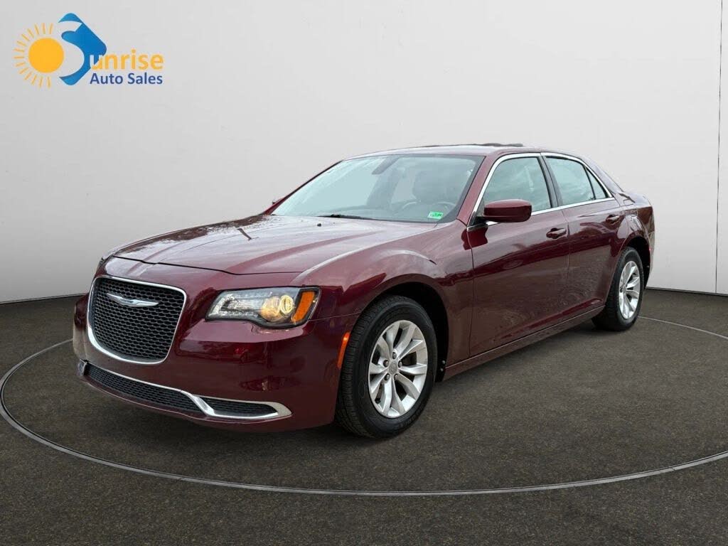 2016 Chrysler 300 Limited RWD
