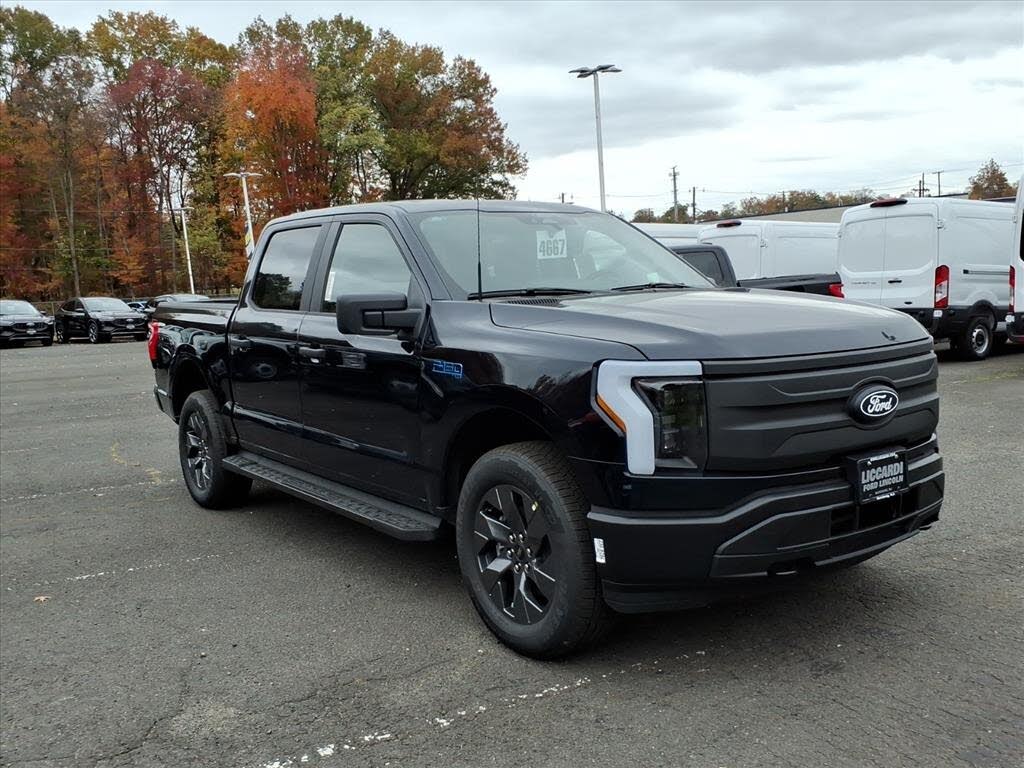 2025 Ford F-150 Lightning Pro SuperCrew AWD