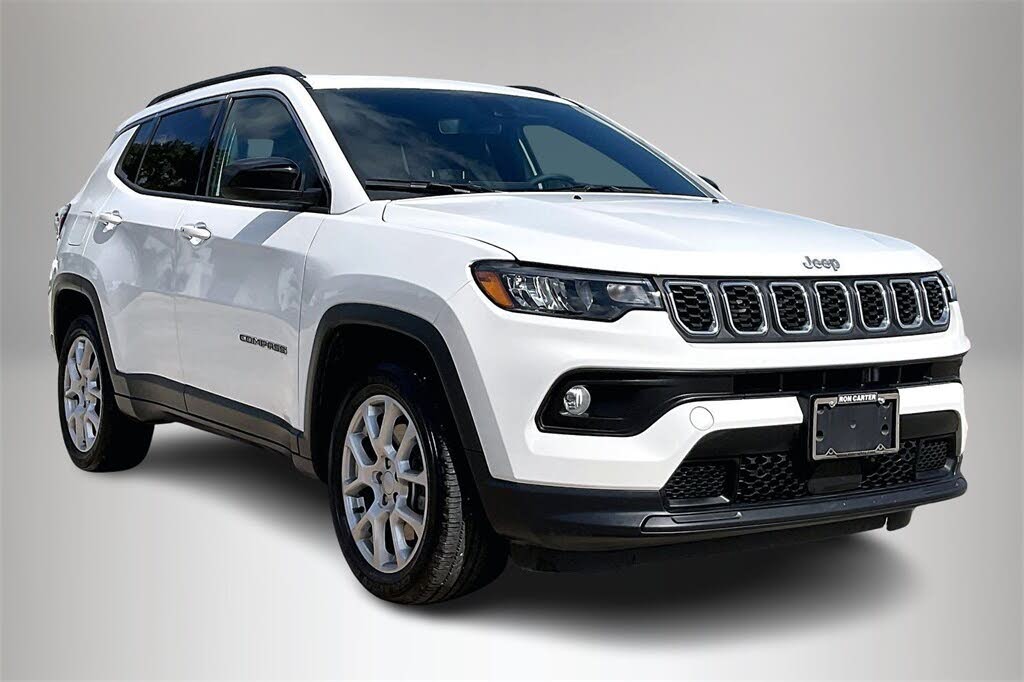 2024 Jeep Compass Latitude Lux 4WD