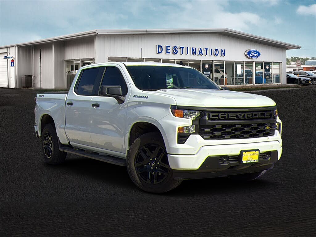 2025 Chevrolet Silverado 1500 Custom Crew Cab 4WD
