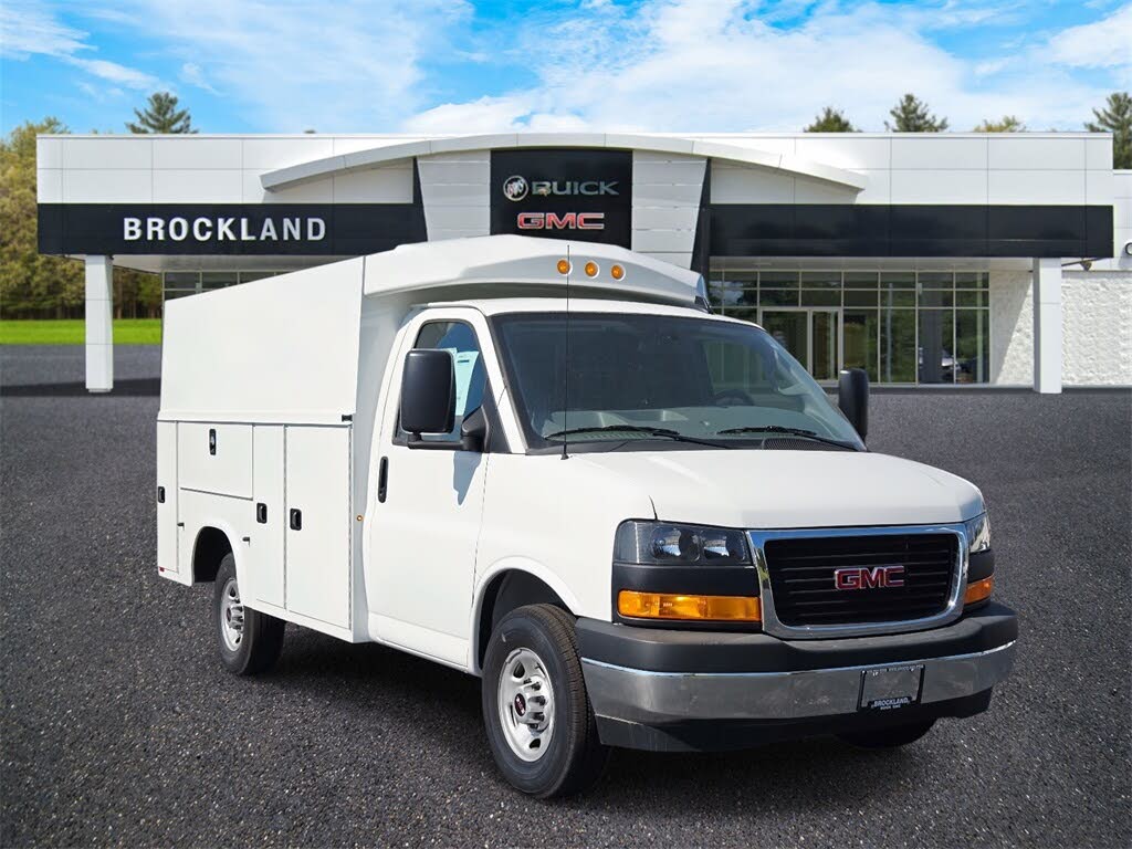 2025 GMC Savana Chassis 3500 139 Cutaway RWD