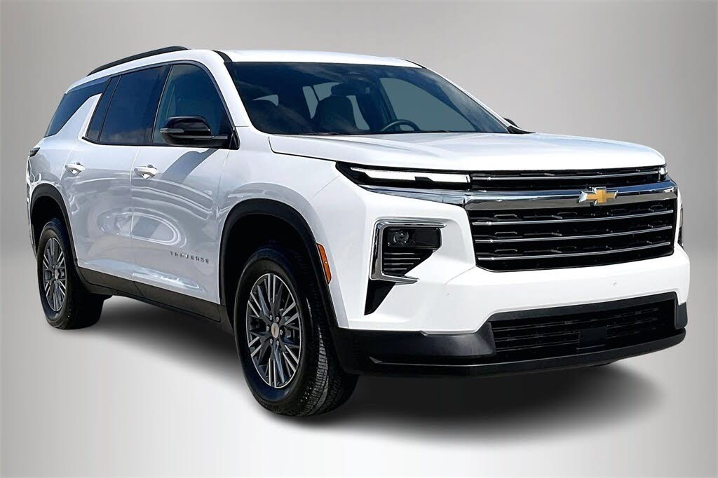 2025 Chevrolet Traverse LT FWD