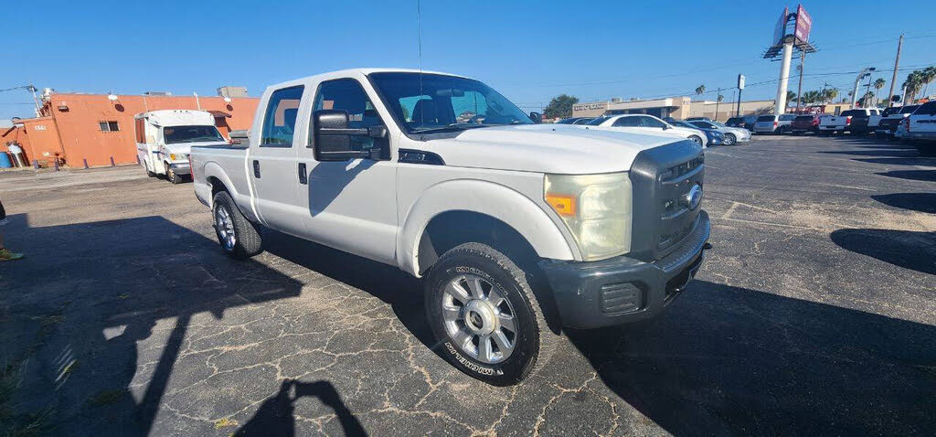 2011 Ford F-250 Super Duty XL Crew Cab LB 4WD