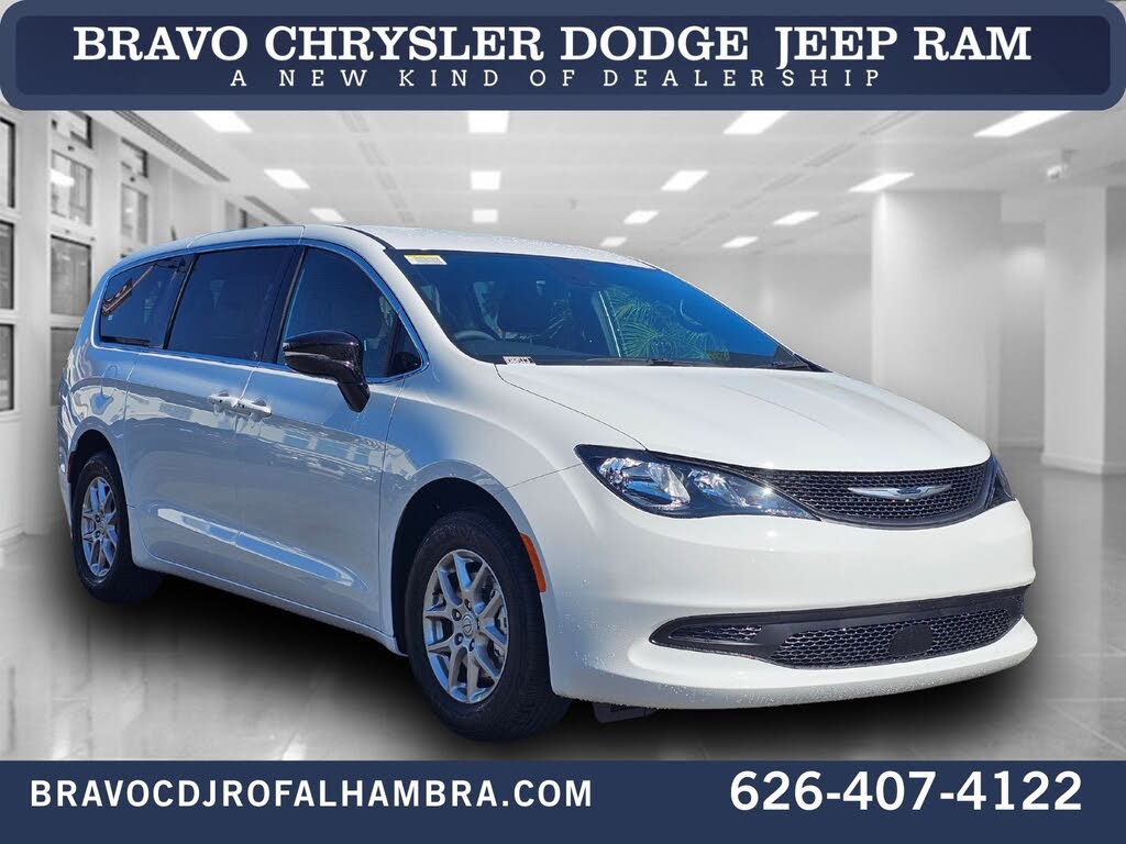 2026 Chrysler Voyager LX FWD