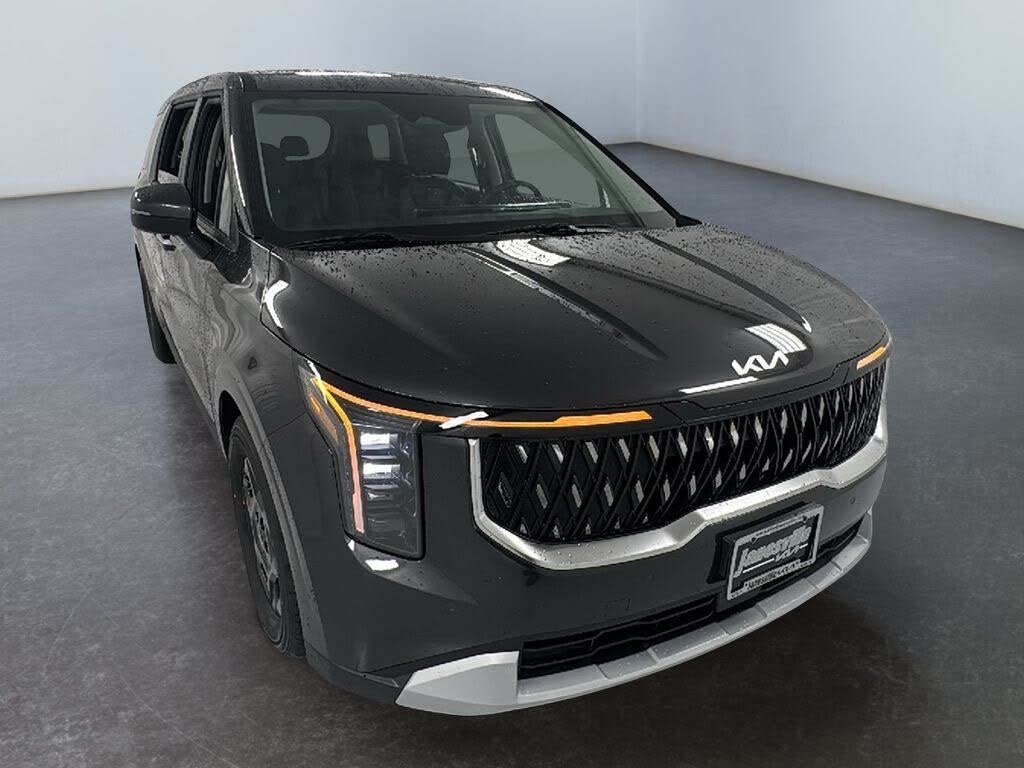 2026 Kia Carnival LXS FWD