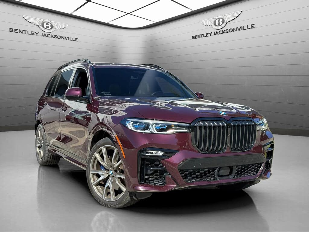 2022 BMW X7 M50i AWD