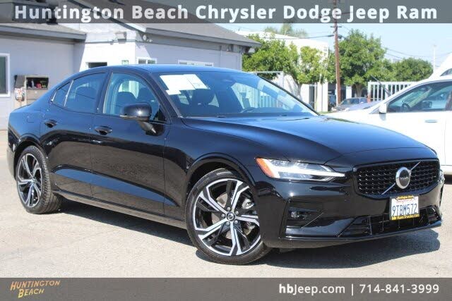 2024 Volvo S60 B5 Core Dark Theme AWD