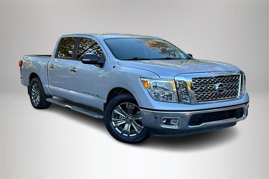2018 Nissan Titan SV Crew Cab RWD