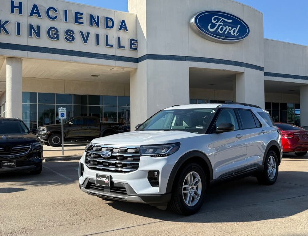 2026 Ford Explorer Active RWD