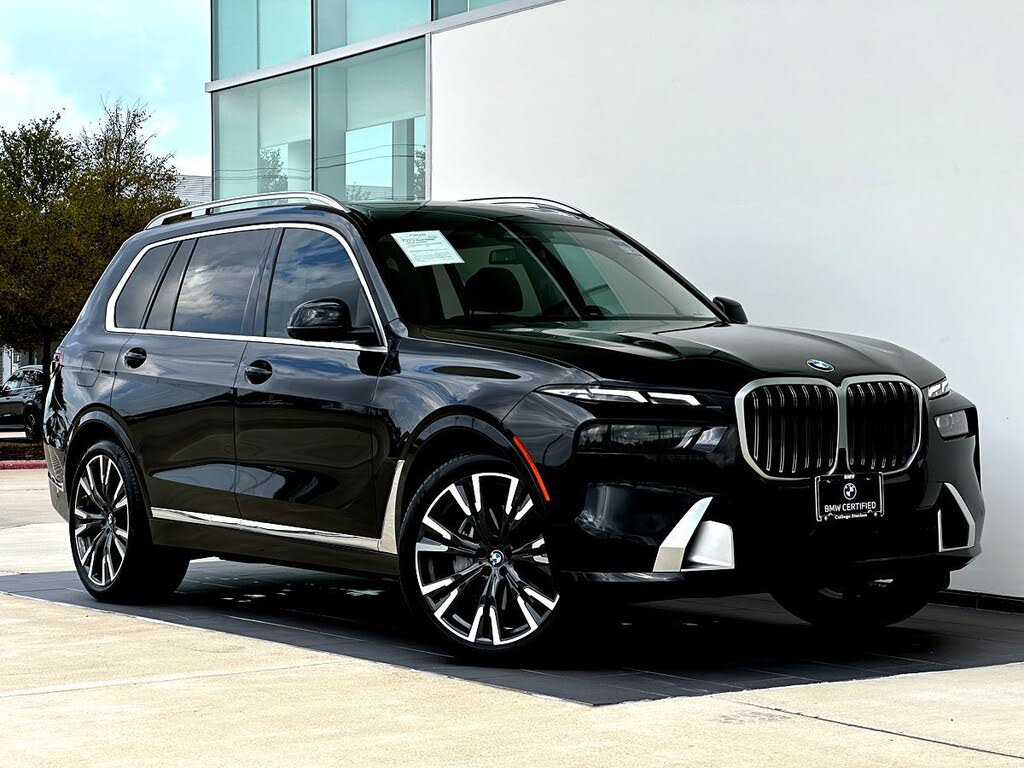 2025 BMW X7 xDrive40i AWD