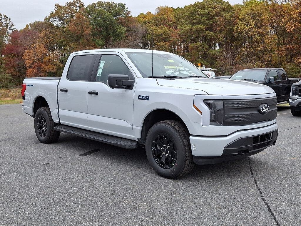 2025 Ford F-150 Lightning XLT SuperCrew AWD
