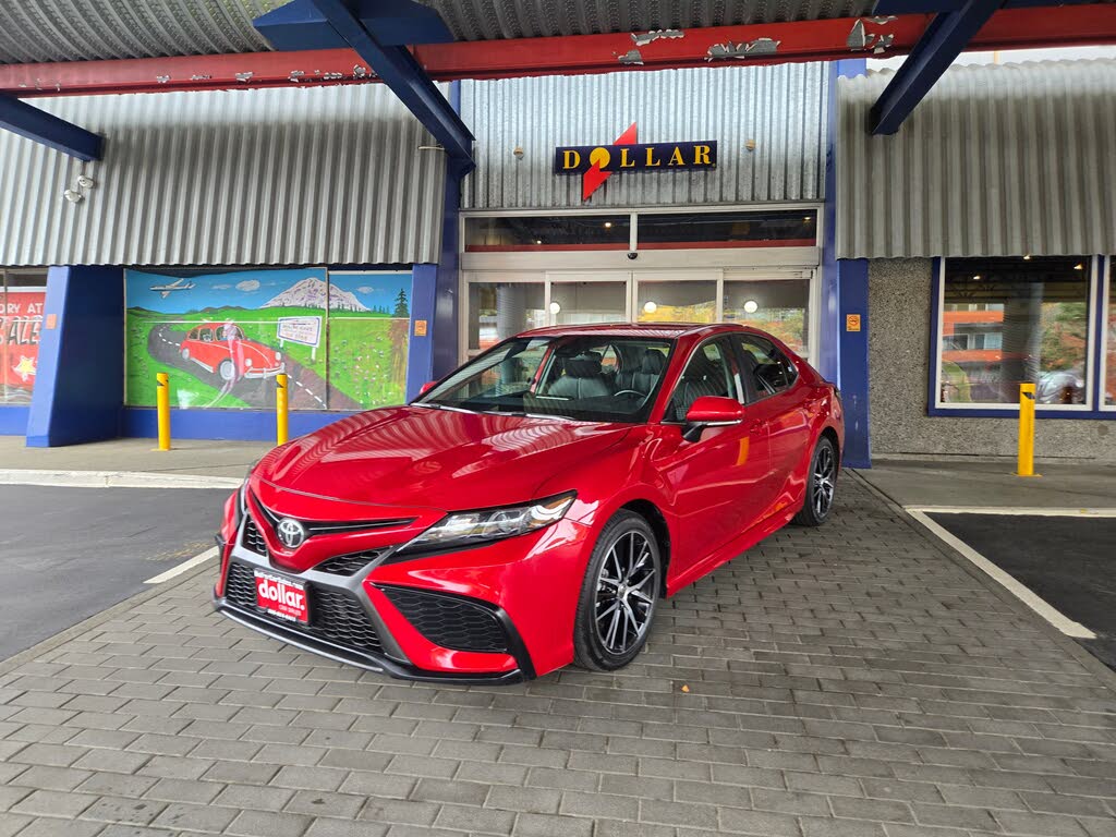 2024 Toyota Camry SE FWD