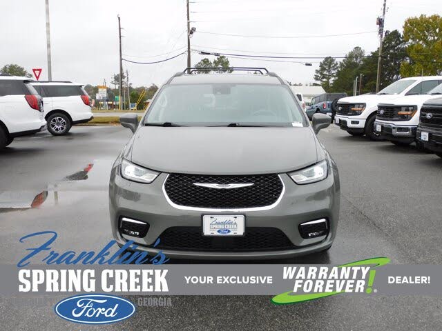 2022 Chrysler Pacifica Touring L FWD