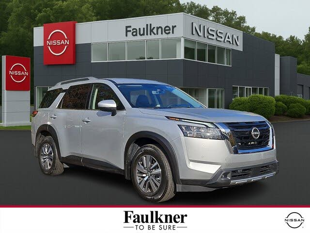2023 Nissan Pathfinder SL 4WD