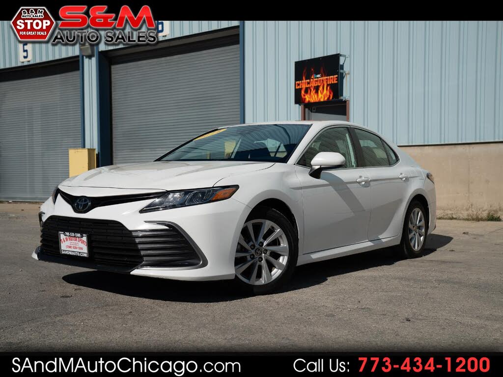 2024 Toyota Camry LE FWD