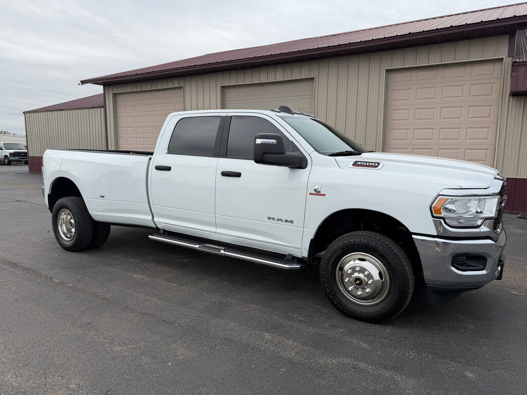 2024 RAM 3500 Big Horn Crew Cab LB DRW 4WD