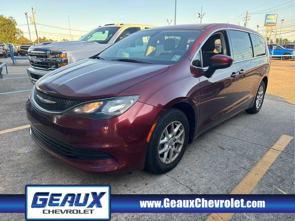 2018 Chrysler Pacifica Touring FWD