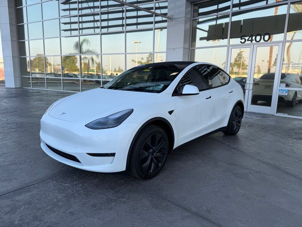 2024 Tesla Model Y Long Range RWD