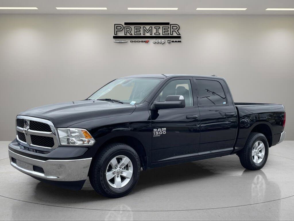 2023 RAM 1500 Classic SLT Crew Cab RWD