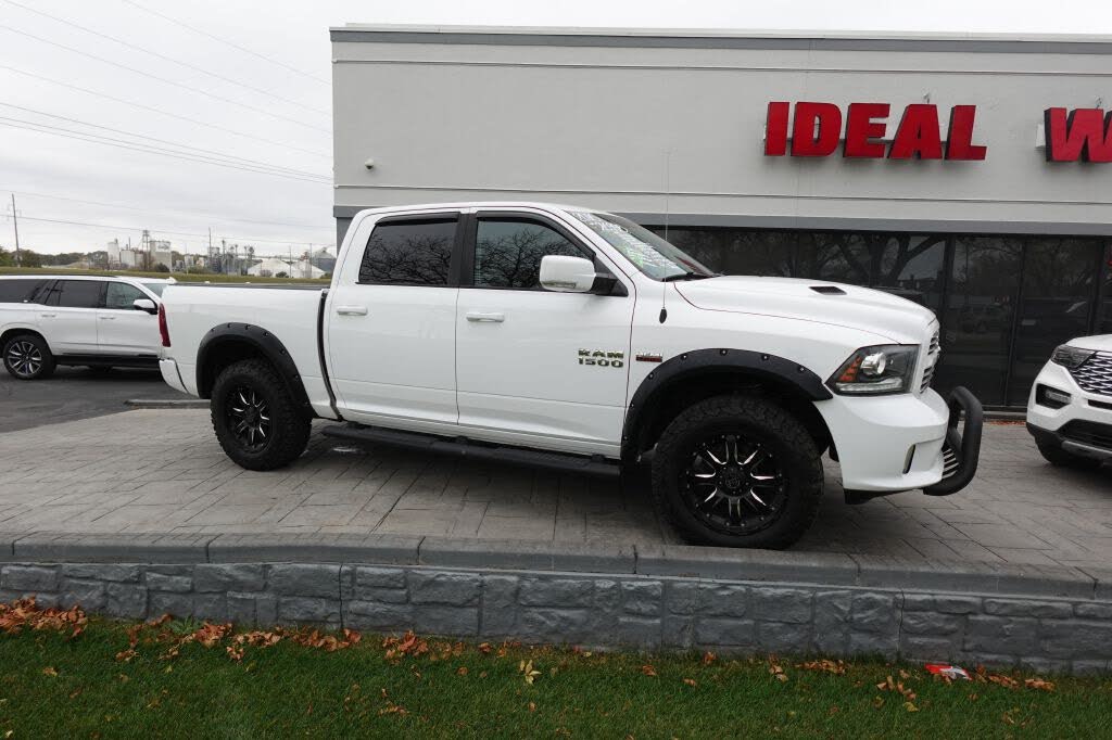2016 RAM 1500 Sport Crew Cab 4WD