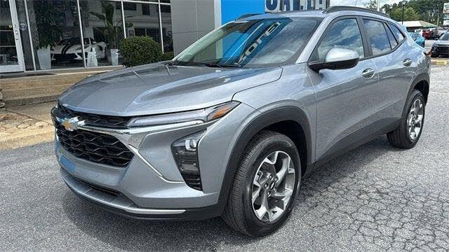 2025 Chevrolet Trax LT FWD
