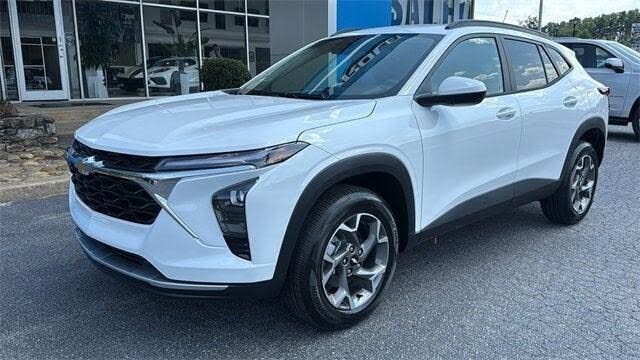 2025 Chevrolet Trax LT FWD