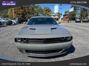 Dodge Challenger GT AWD