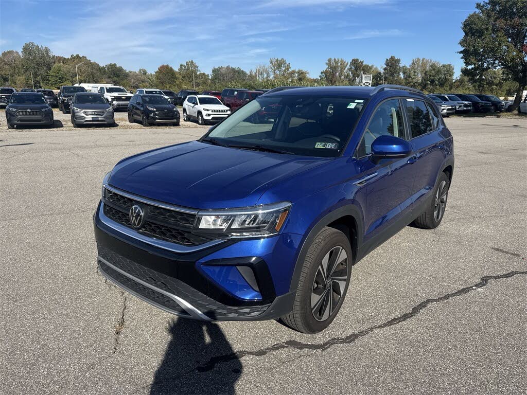 2024 Volkswagen Taos SE 4Motion