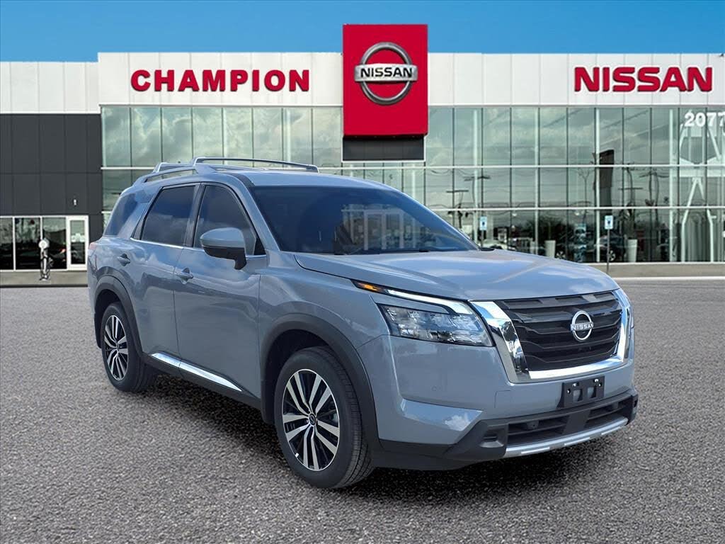 2025 Nissan Pathfinder Platinum FWD