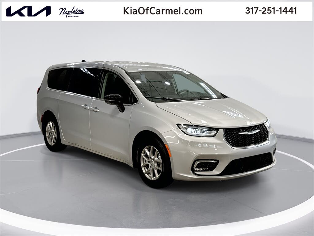 2024 Chrysler Pacifica Touring L FWD