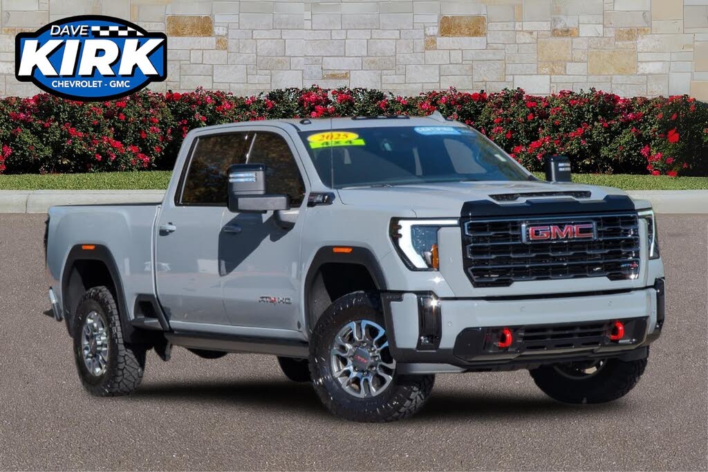 2025 GMC Sierra 2500HD AT4 Crew Cab 4WD