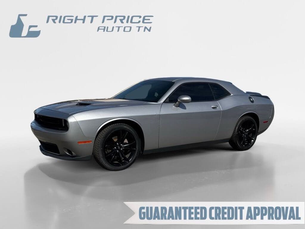 2018 Dodge Challenger SXT RWD