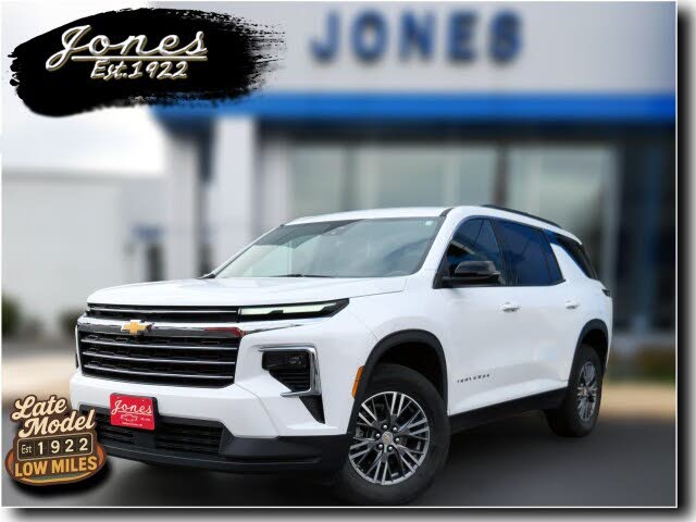 2025 Chevrolet Traverse LT AWD