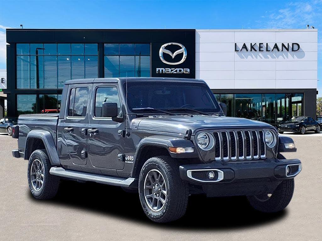 2021 Jeep Gladiator Overland Crew Cab 4WD