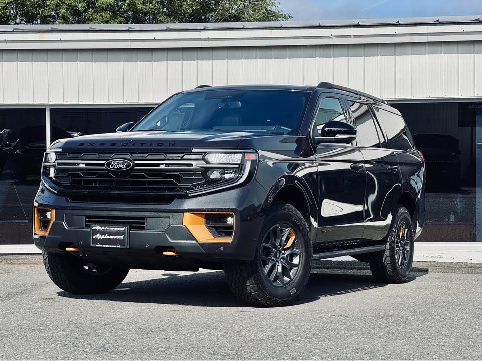 2025 Ford Expedition Tremor 4WD