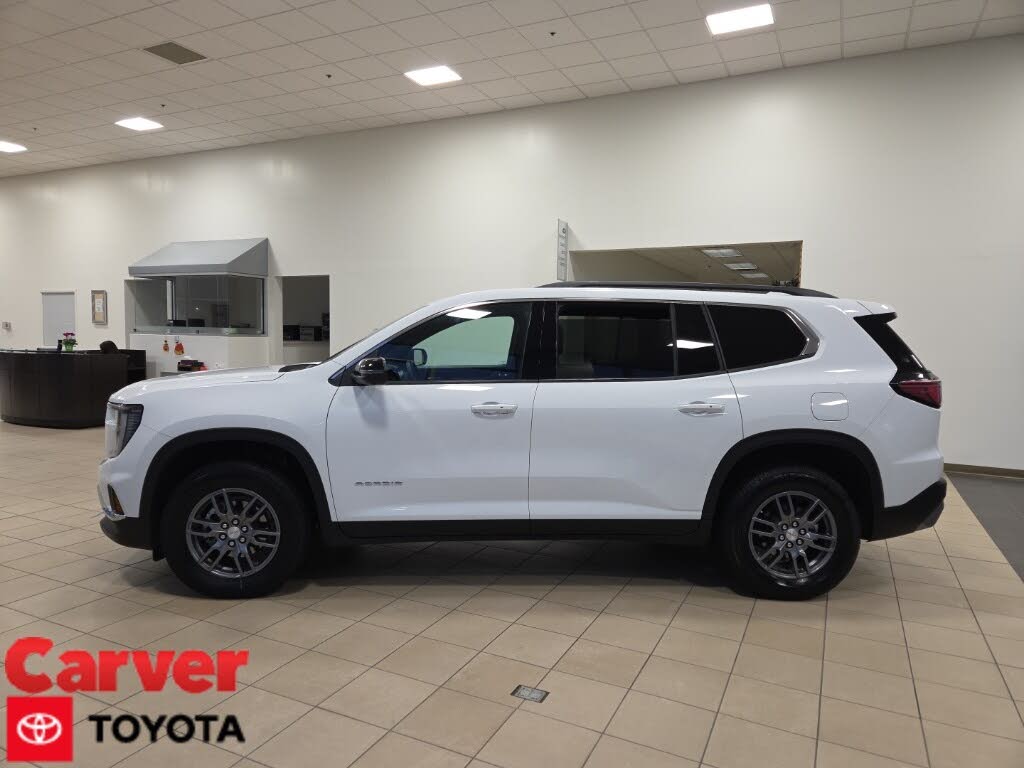 2025 GMC Acadia Elevation FWD