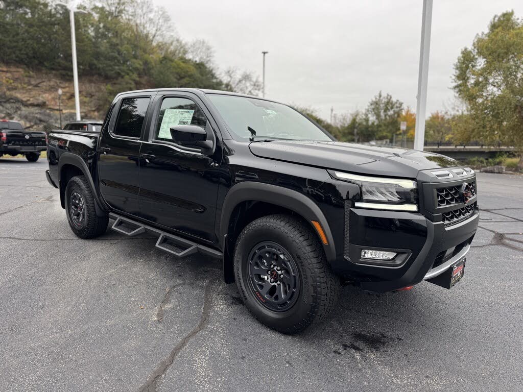 2026 Nissan Frontier PRO-4X Crew Cab 4WD