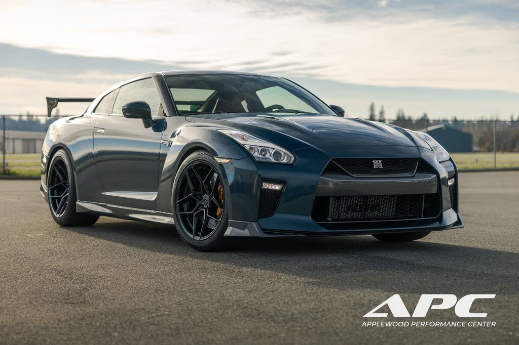 2018 Nissan GT-R Premium AWD