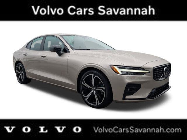 2023 Volvo S60 B5 Plus Dark Theme AWD