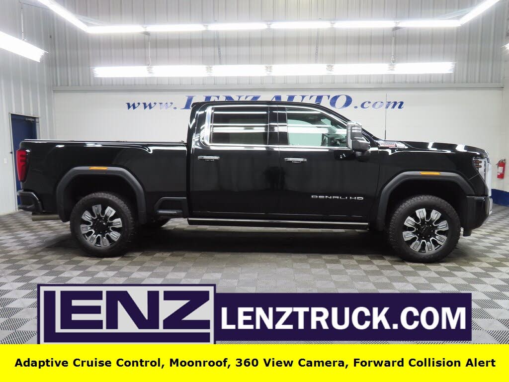 2025 GMC Sierra 2500HD Denali Crew Cab 4WD
