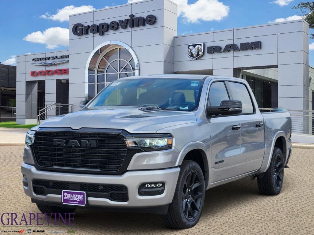 2026 RAM 1500 Laramie Crew Cab 4WD