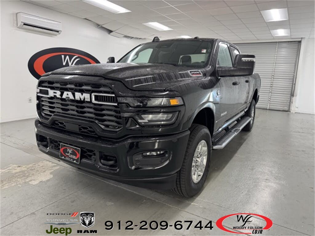 2026 RAM 2500 Big Horn Crew Cab 4WD