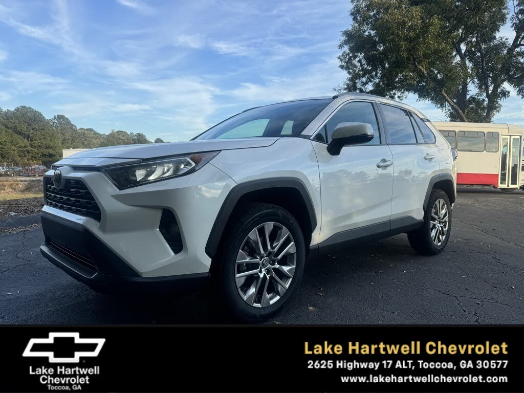 2021 Toyota RAV4 XLE Premium FWD