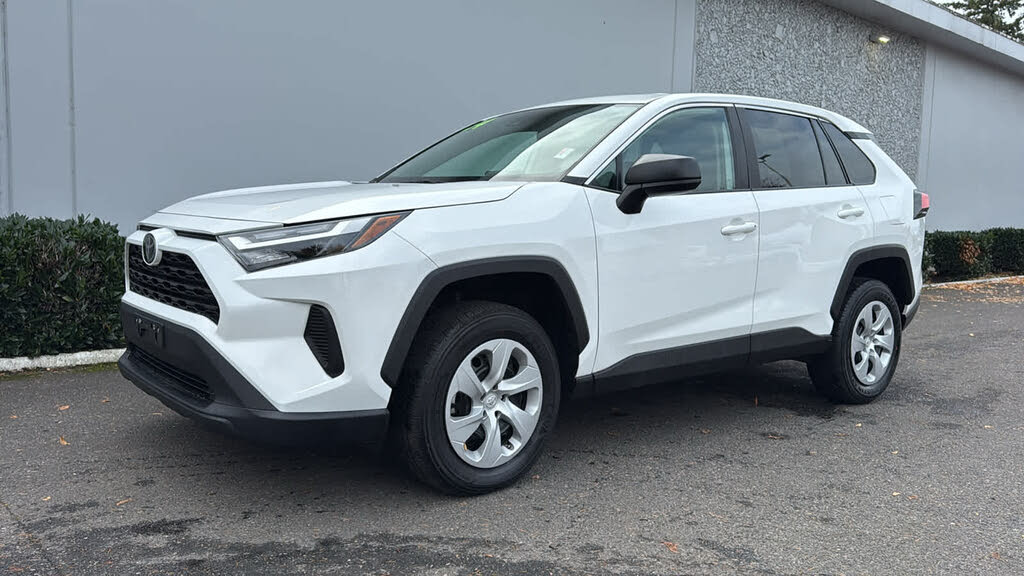 2024 Toyota RAV4 LE AWD