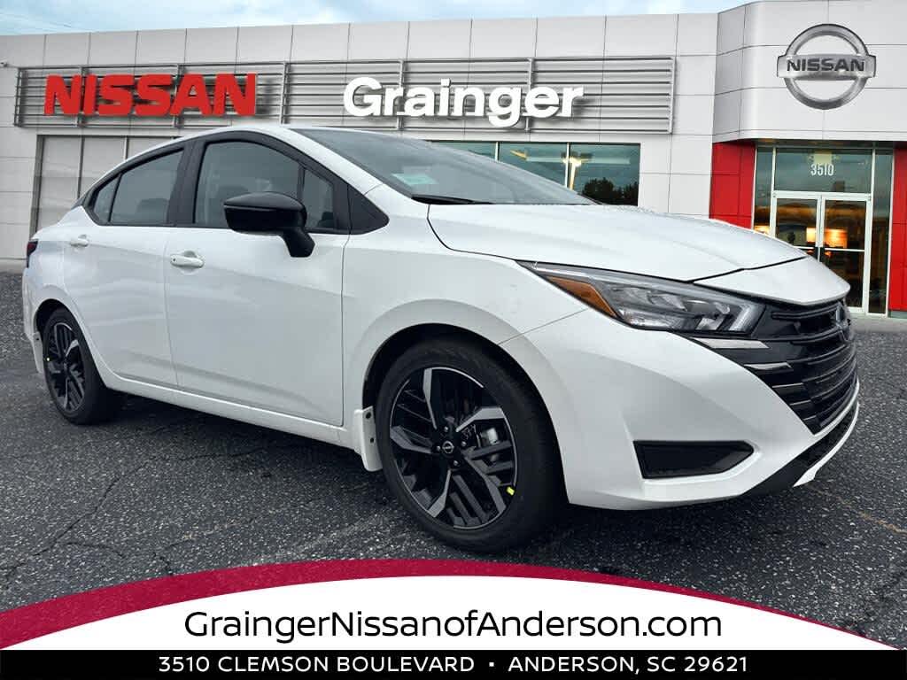 2025 Nissan Versa SR FWD