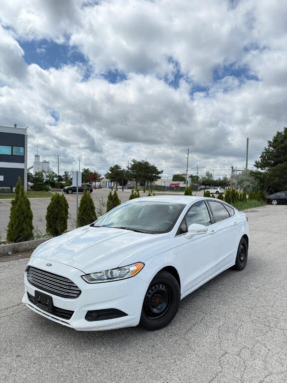 Ford Fusion SE 2016