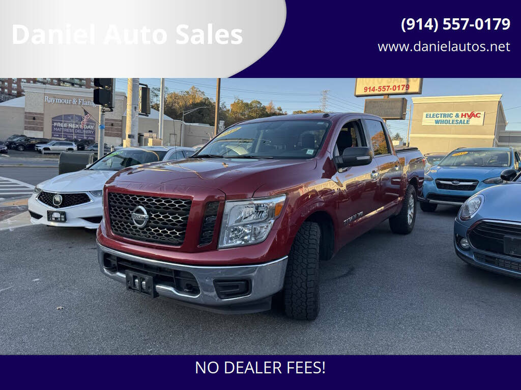 2019 Nissan Titan SV Crew Cab 4WD