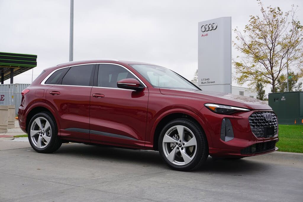 2025 Audi Q5 quattro Prestige 40 TFSI