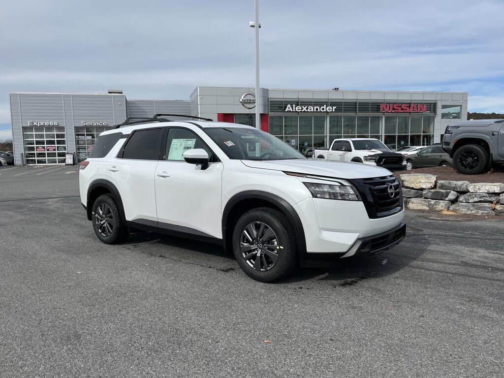 2025 Nissan Pathfinder SV 4WD
